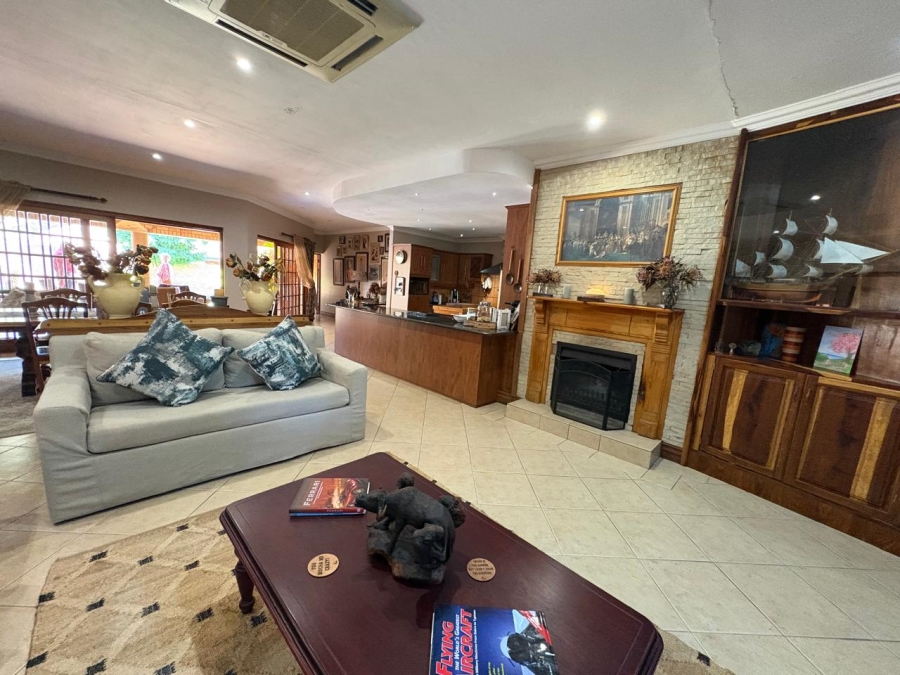 4 Bedroom Property for Sale in Hillcrest Northern Cape